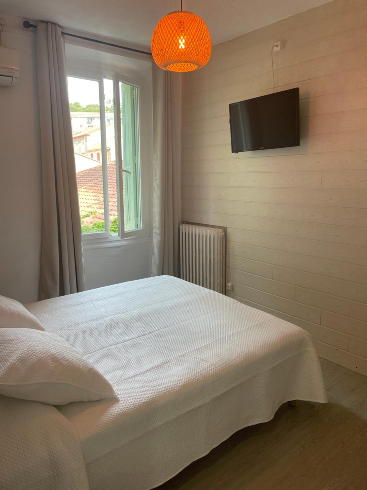 Hotel Restaurant Les Paquebots Port Vendres Room photo