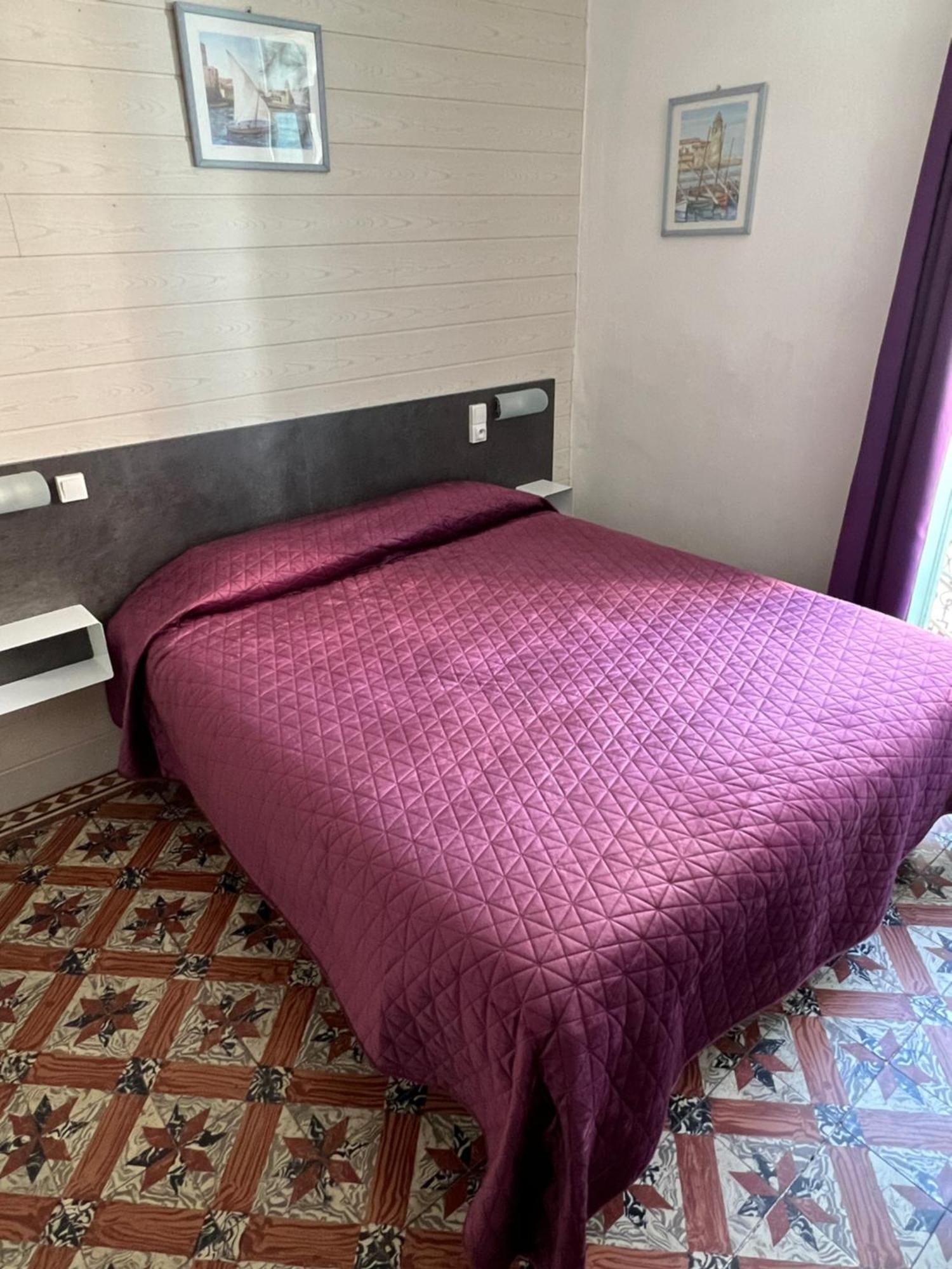 Hotel Restaurant Les Paquebots Port Vendres Room photo